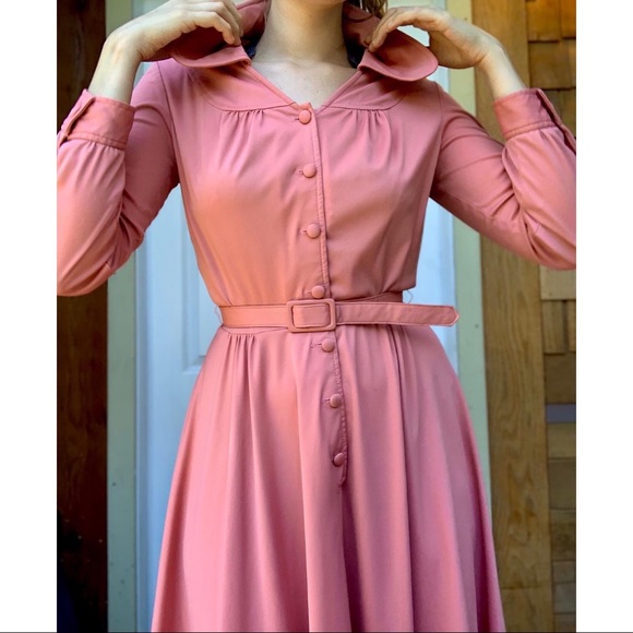 70’s Vintage Peach Pink Collared Button Up Dress - Picture 2 of 10